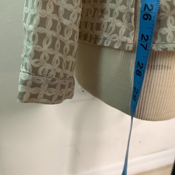 Talbots pure silk Cream Textured Button-Down Shirt size 16 - Picture 11 of 14